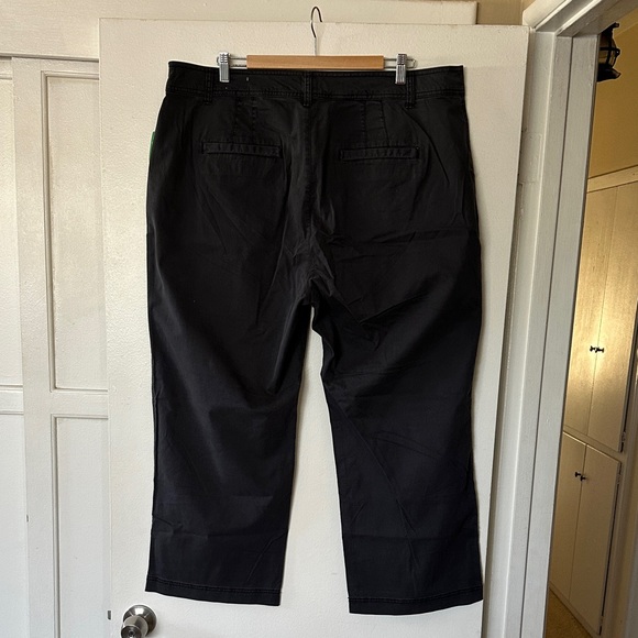 GAP Girlfriend Khaki - Dark Gray Wide Leg Ankle Pants. Size 20. - Picture 5 of 10